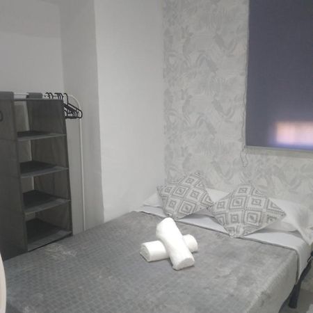 Precioso Apartamento Moderno Cerca Del Carrefour Rosaleda Málaga Exterior foto